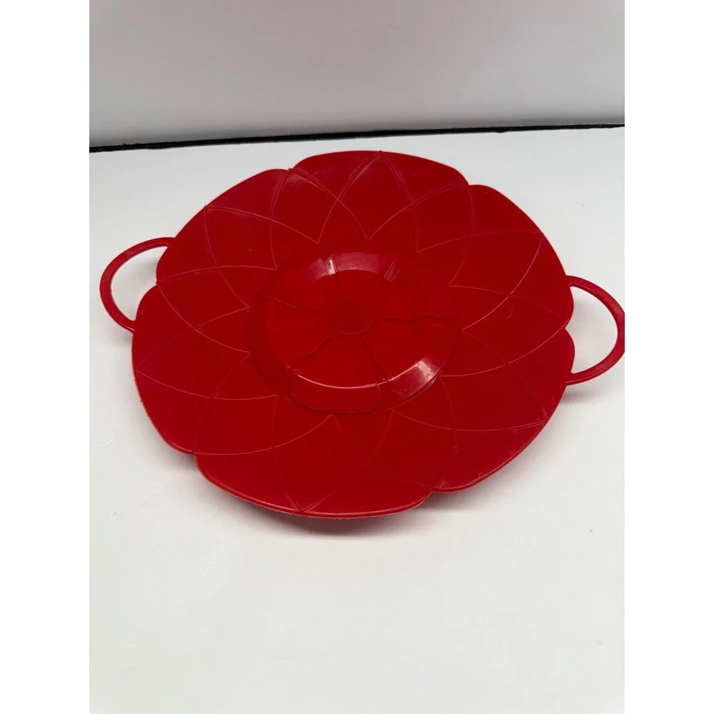 Red Silicone Spill Stopper Boil Over Safeguard Lid with Steam Vent and Handles